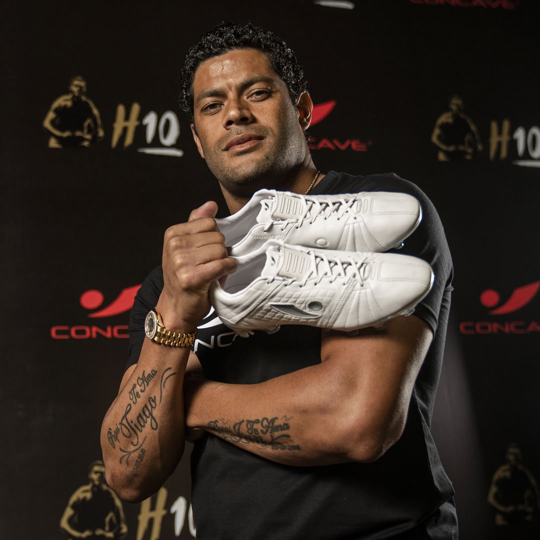 Mizuno soccer cleats hulk best sale